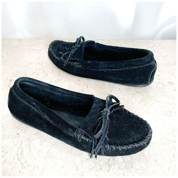 Minnetonka Moccasins Womens Size 7 Black Suede Leather Shoes Fringed Hard Sole - Picture 5 of 10